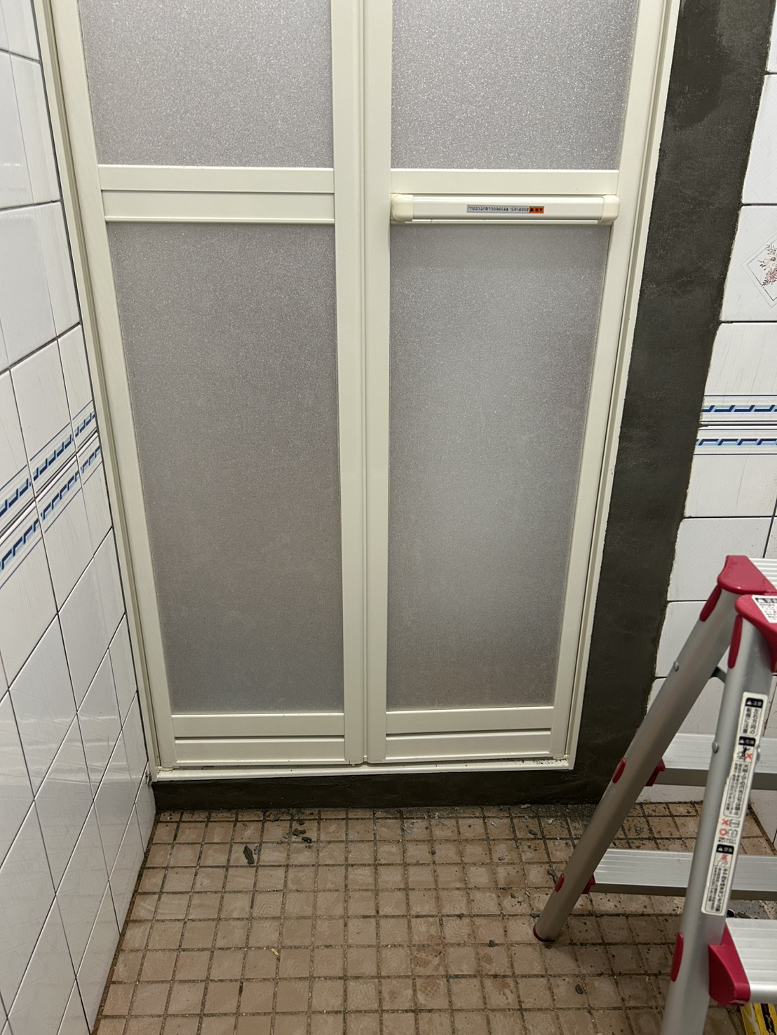 広島市 浴室 ドア交換